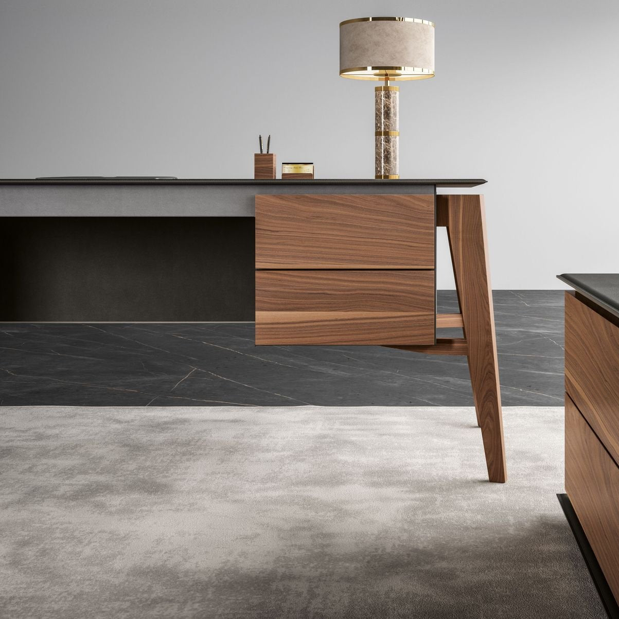 مكتب بتصميم مميز ب 4 أدراج