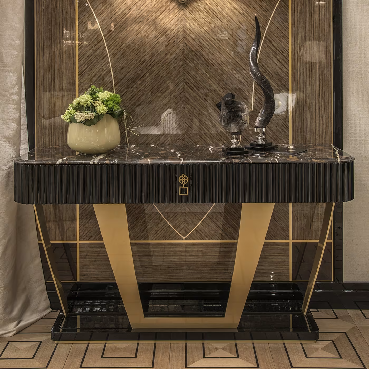 Swing large console