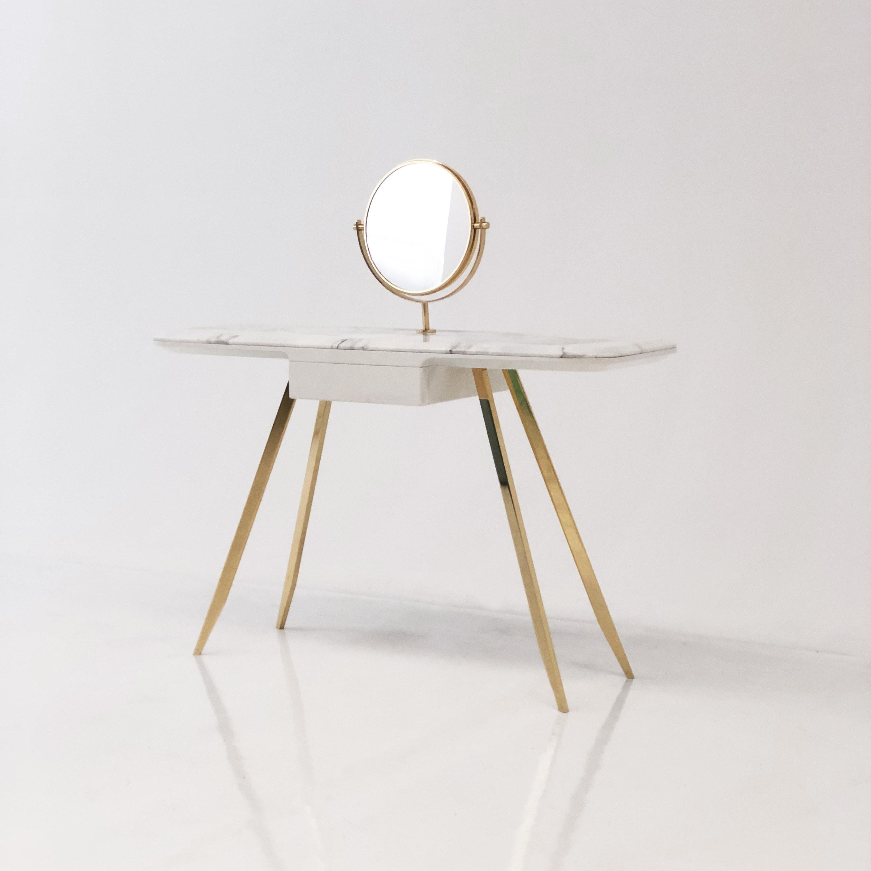 Edo vanity table