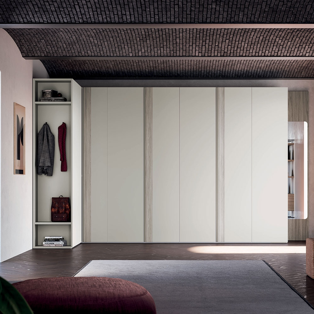 Corner wardrobe