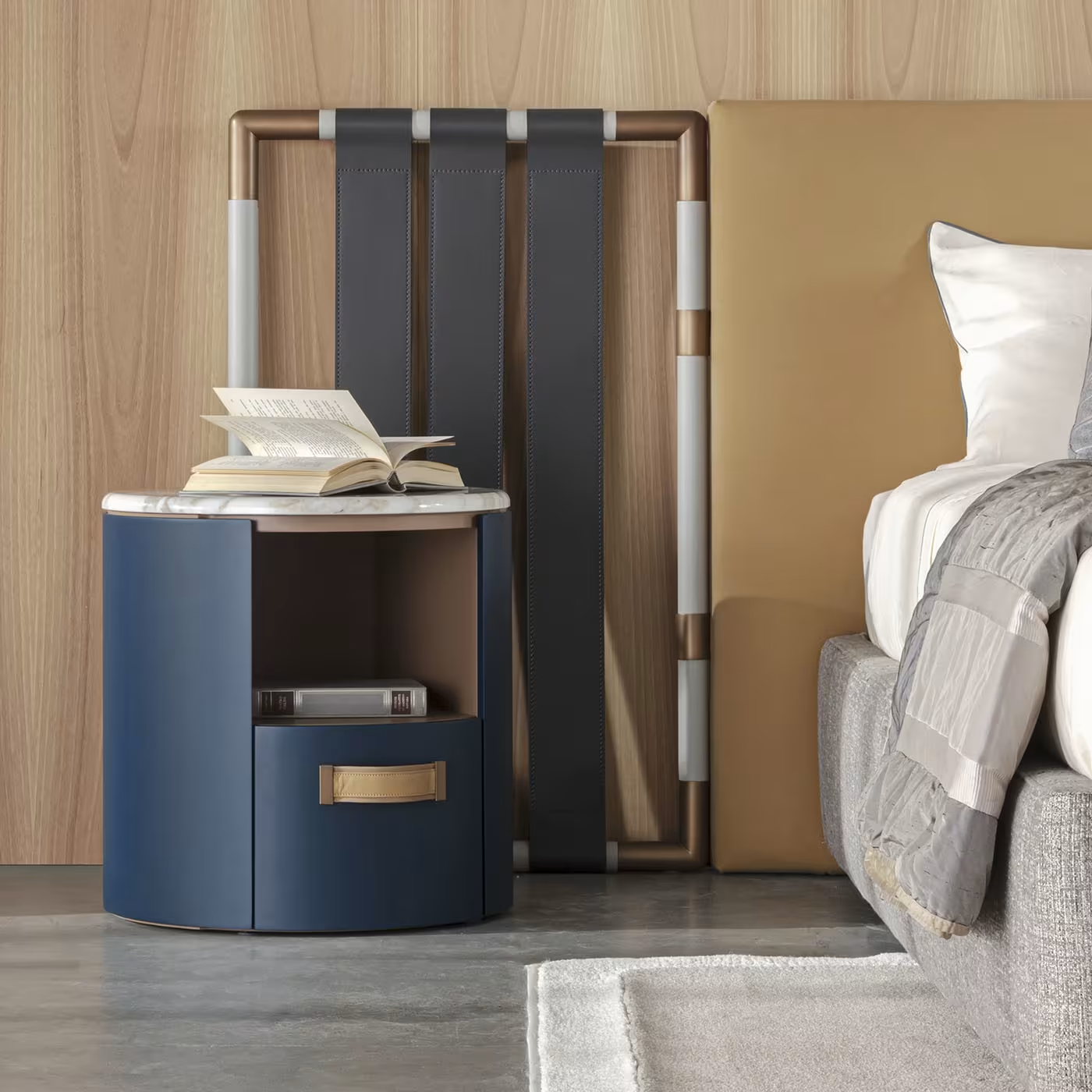 Alassio bedside table with top in marble calacatta gold shine