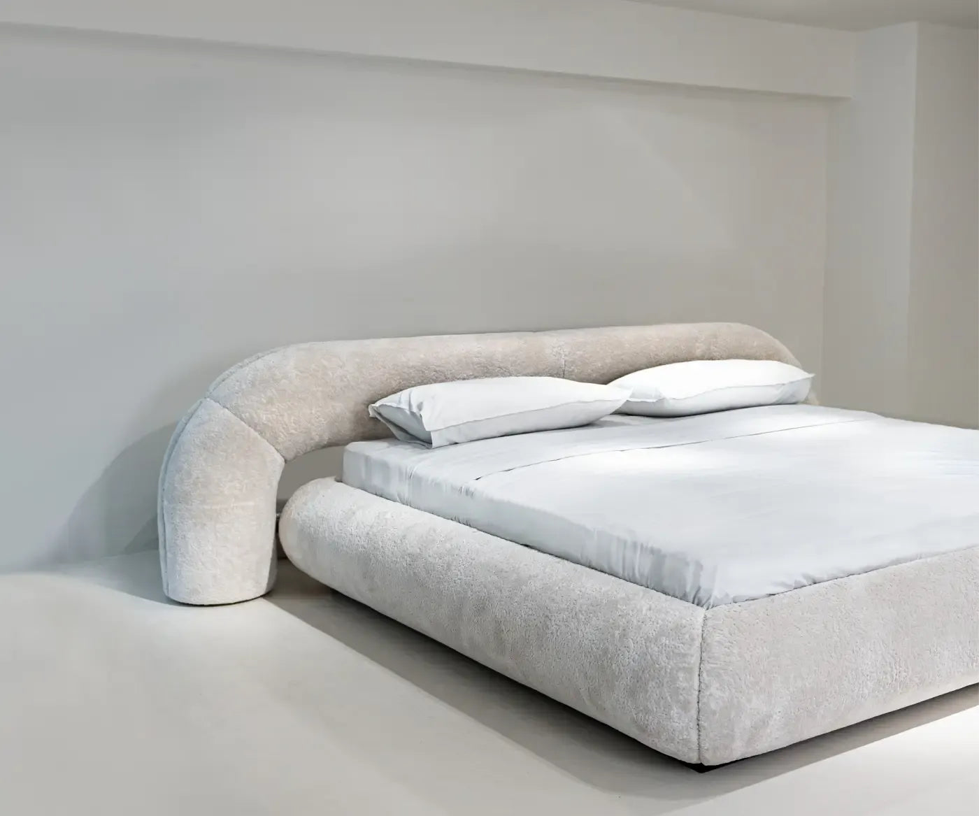 Snap Round Bed
