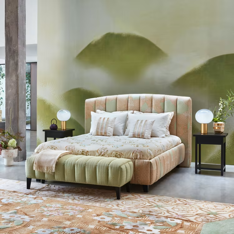 Marie antoniette bed