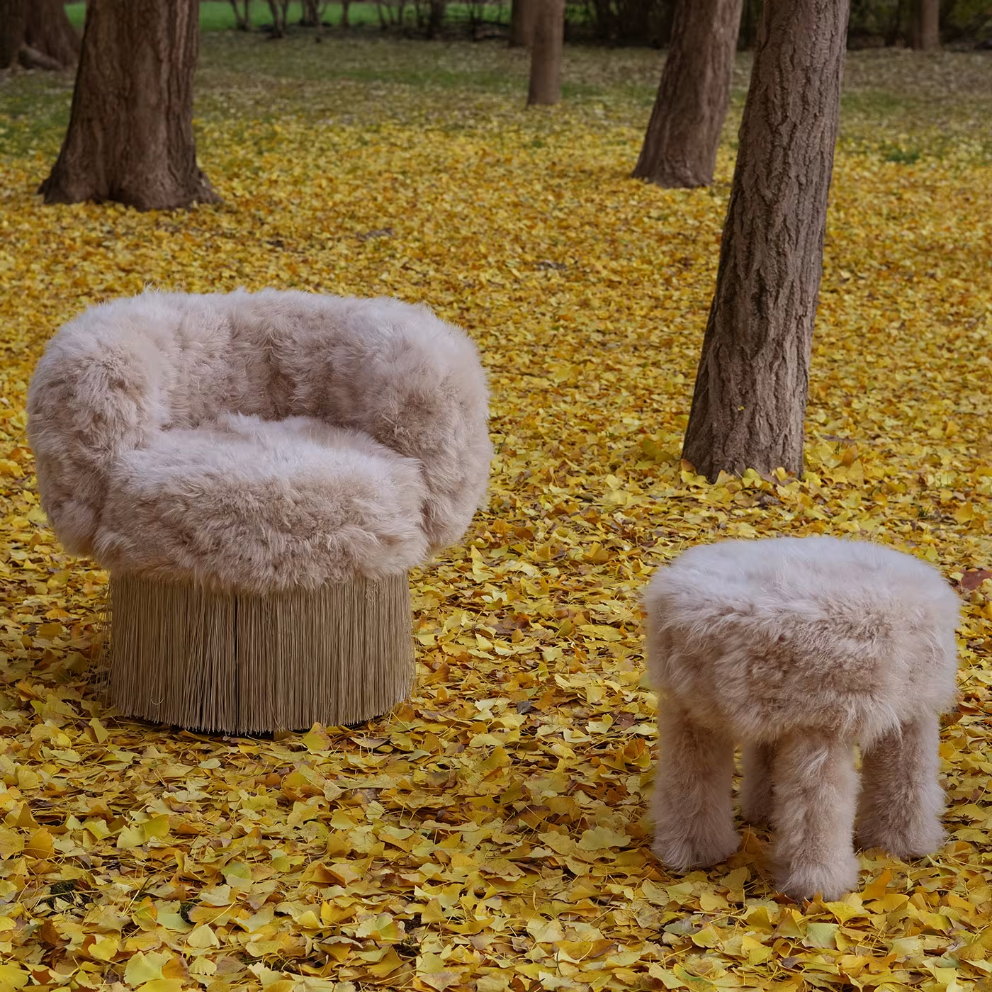 Cachemire fur pirouette swivel armchair