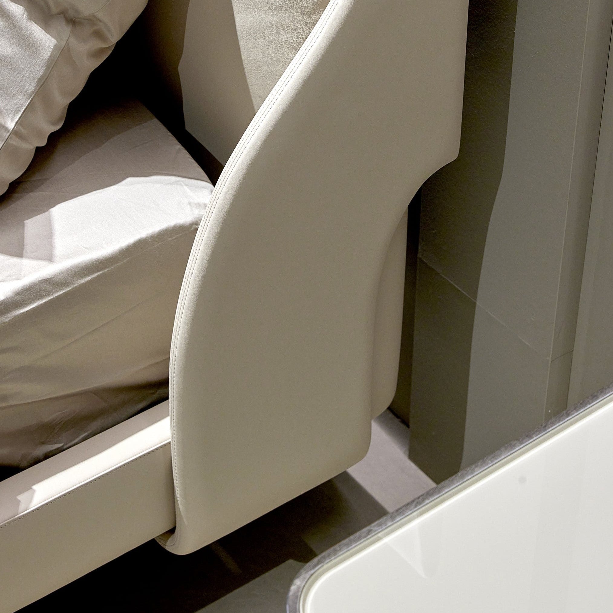 Malerba Bed