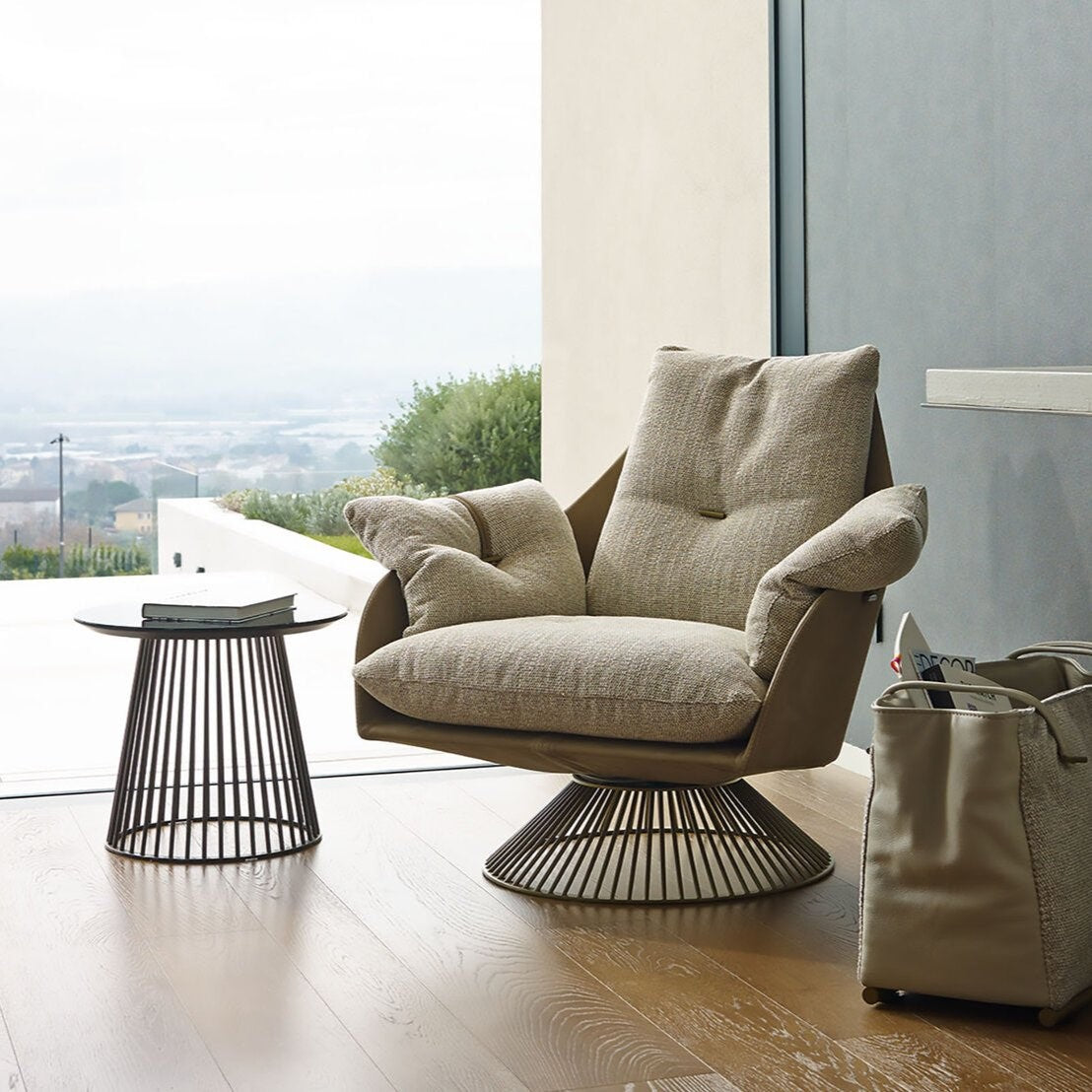 Lumina Signature Swivel Lounge
