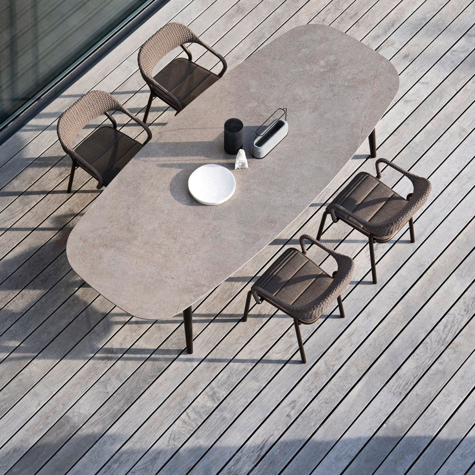 Noss Ribbon Armchair