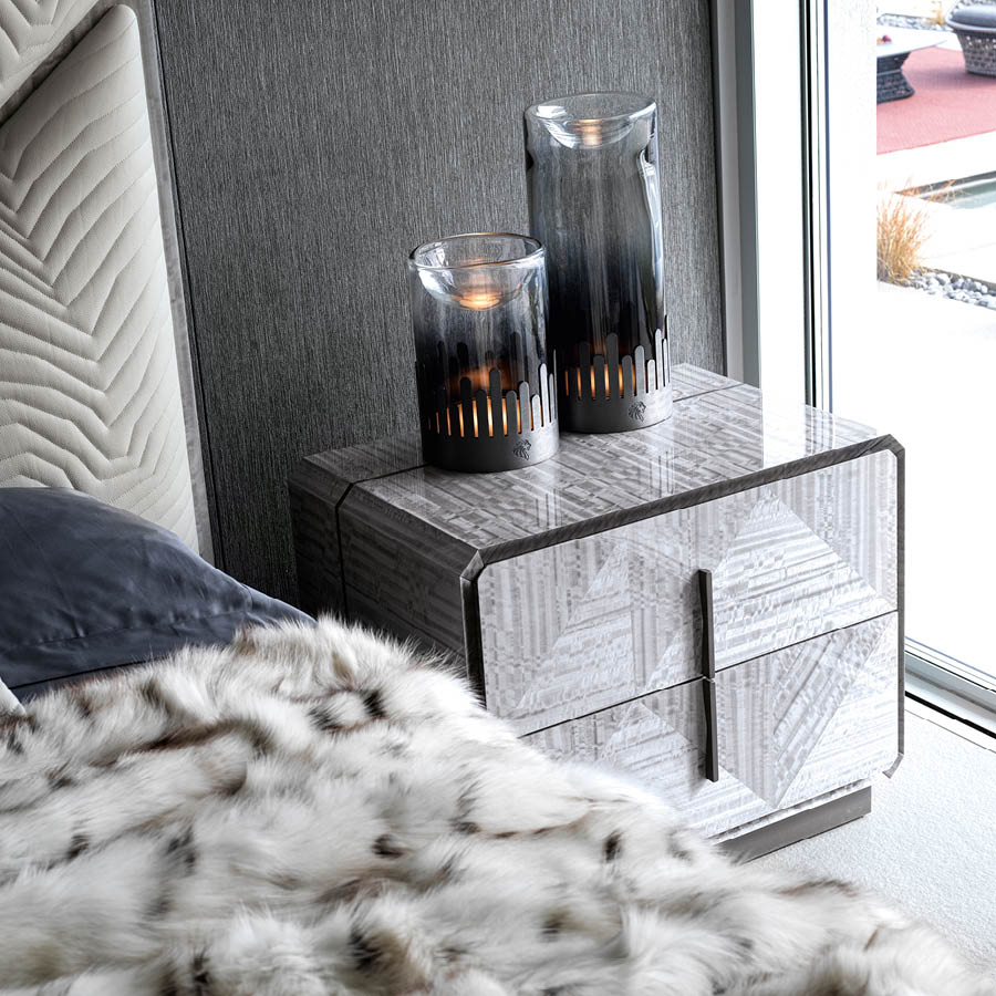 Tasmanian Eucaliptus Veneer Night Table