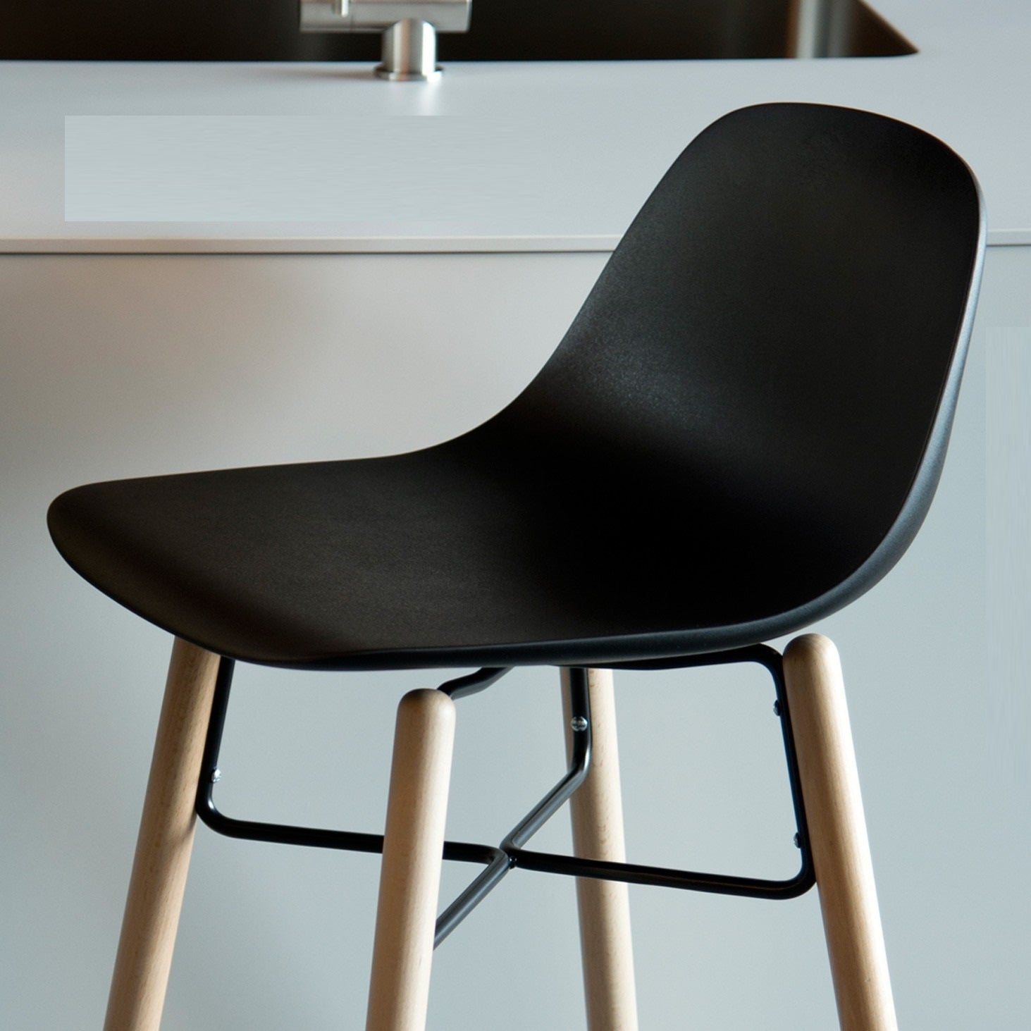 Babah bar stool