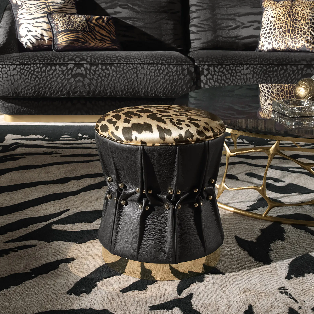 Zebra design pouf