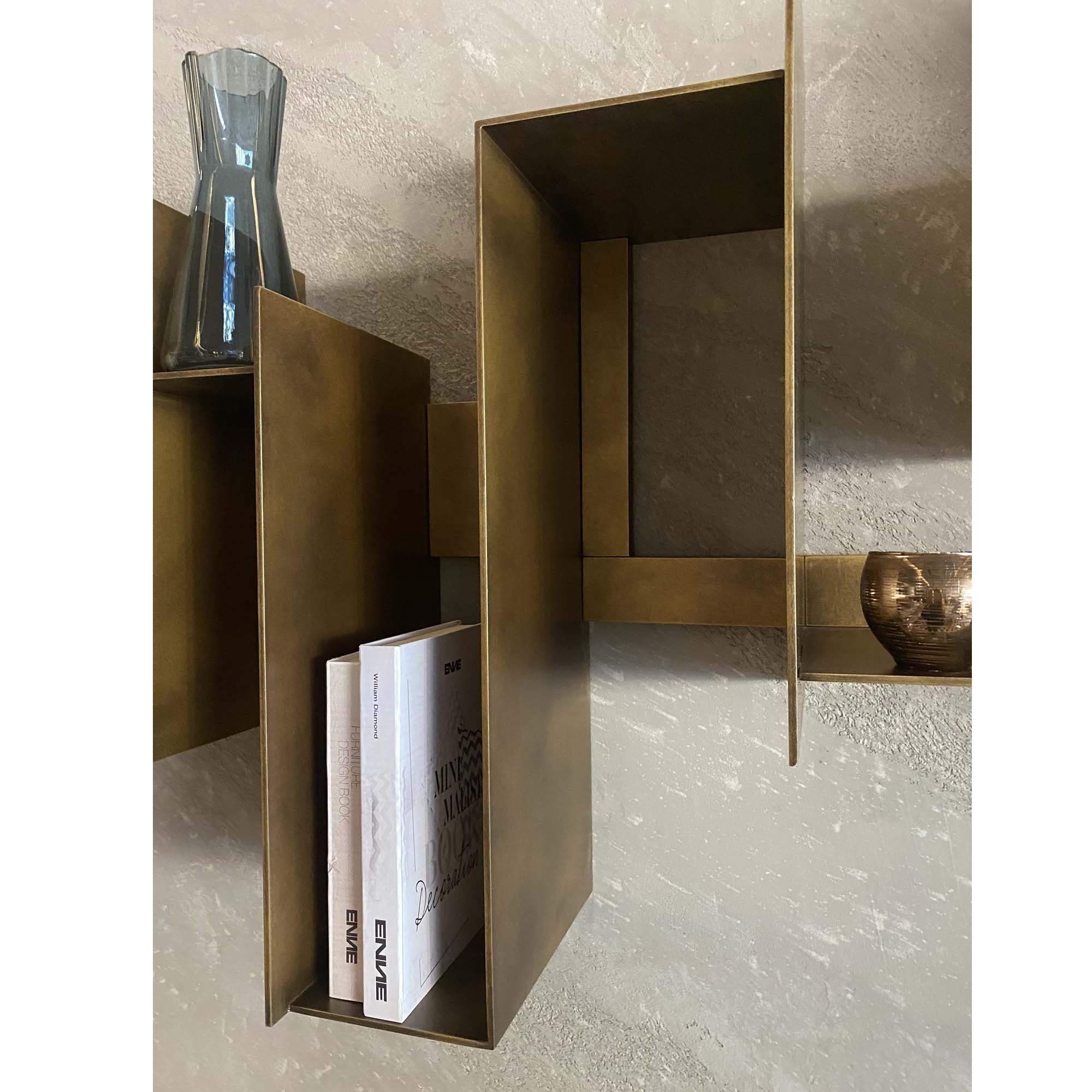 Totem Bookshelf