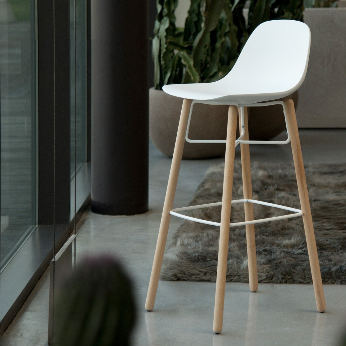Babah bar stool