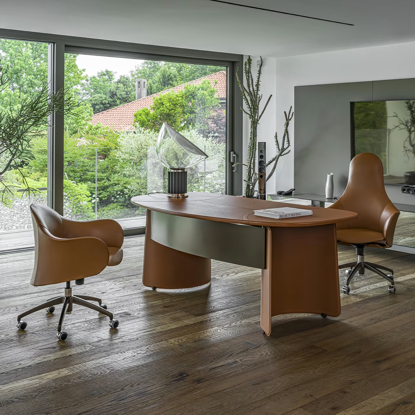 Butterfly desk