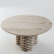 Nexum dining table