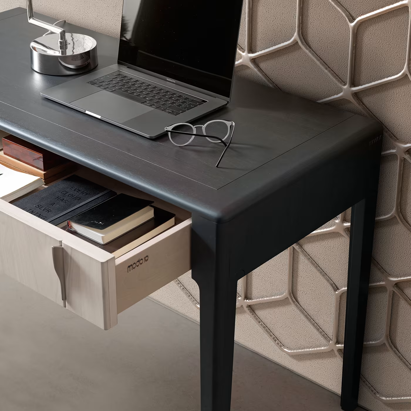 Domino wall writing desk