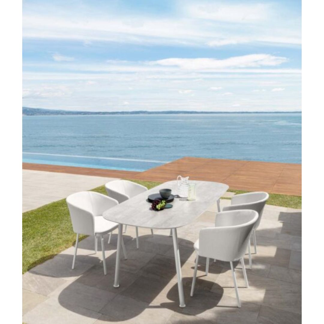 Slam Outdoor Dining Tables