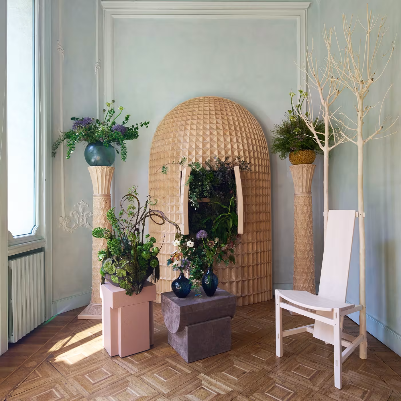 Fiorita maple wood chair with beige color
