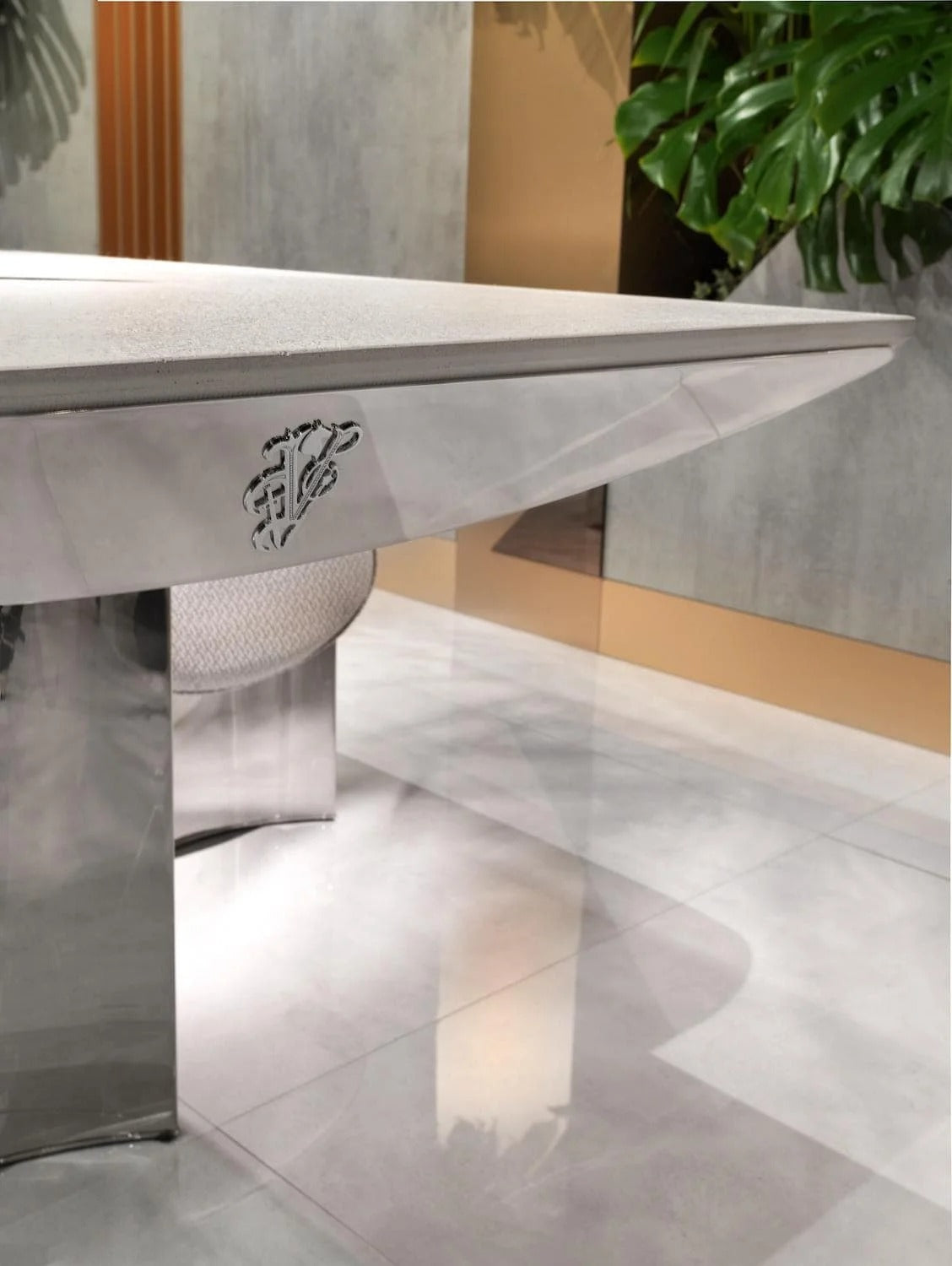 Freddie Outdoor Dining Table