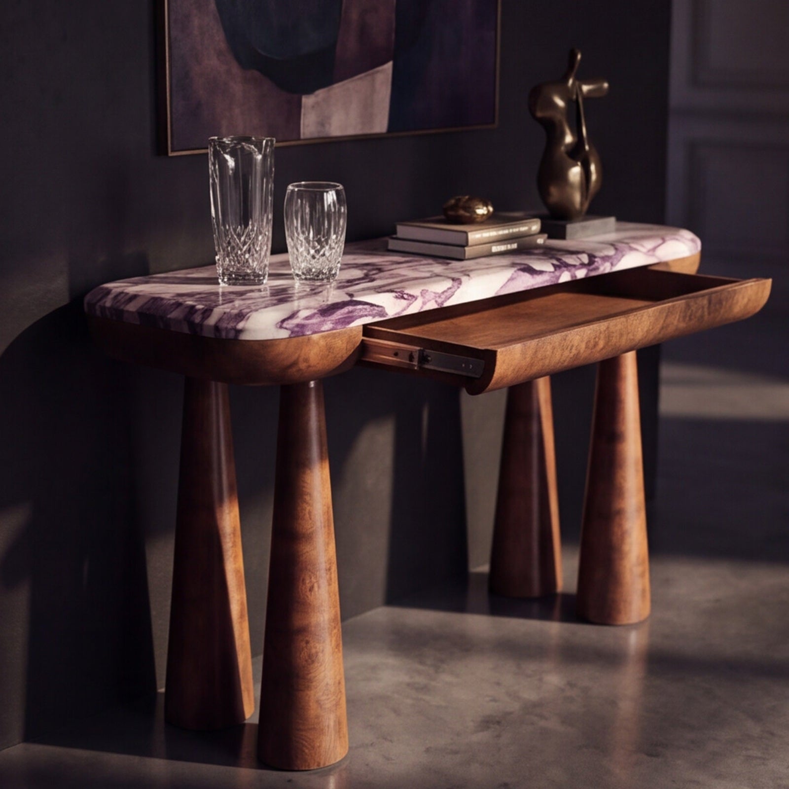 Velmora console