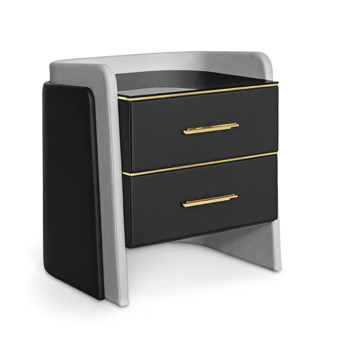 Noir Royale Suite