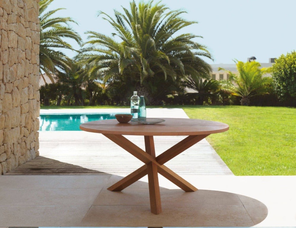 Bridge Outdoor Dining Tables