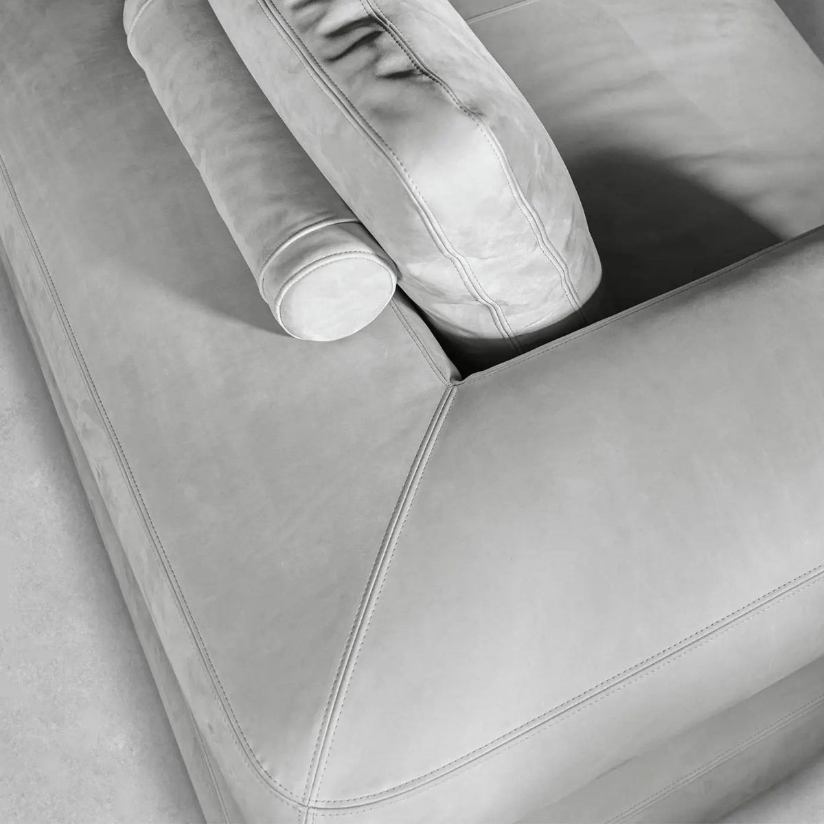 Mira Sofa