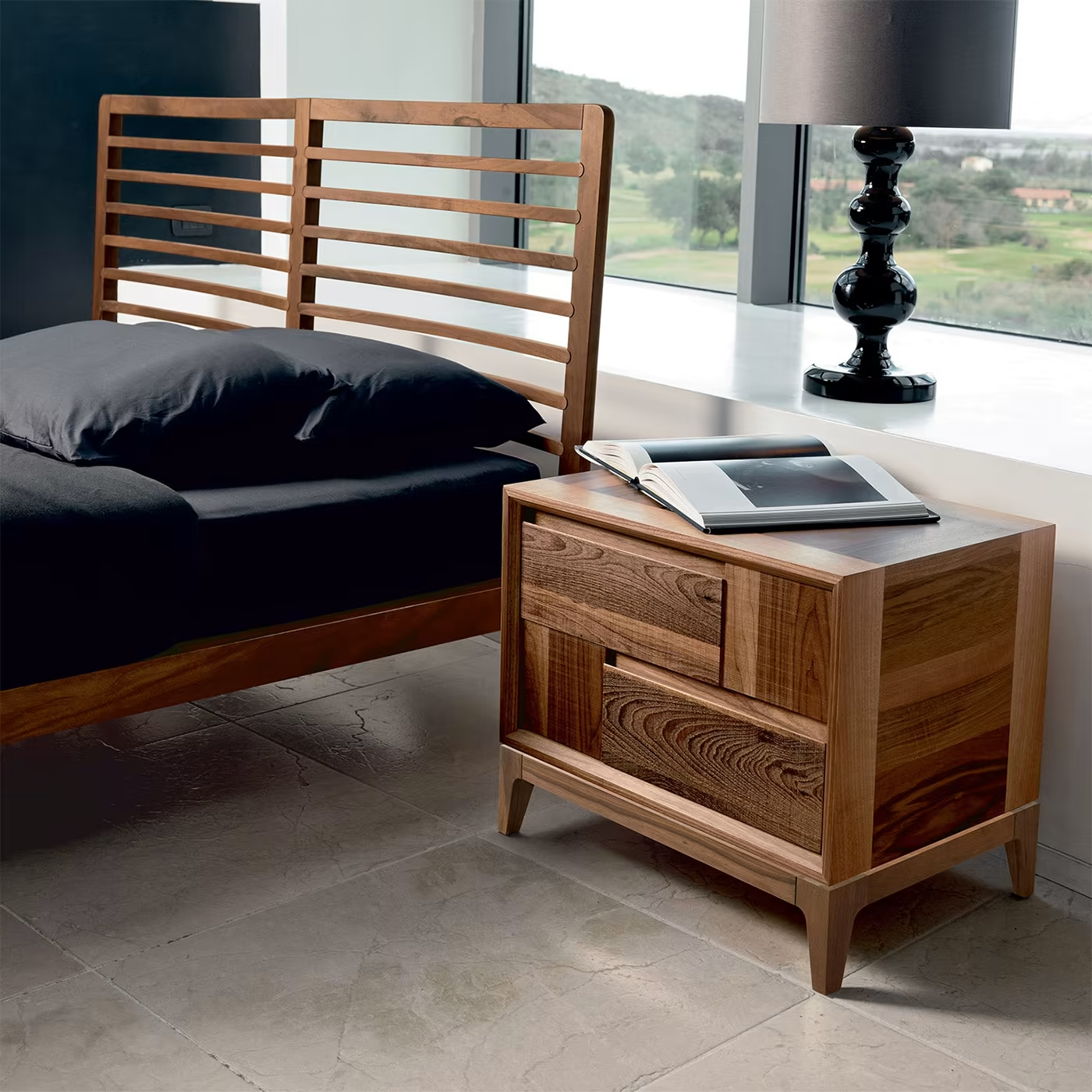 Disegno Bedside Table
