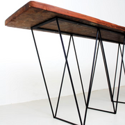 Geometric console