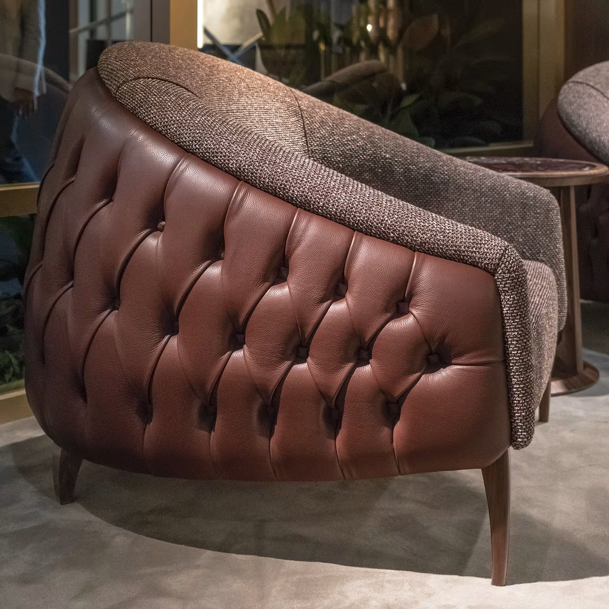 Mary armchair