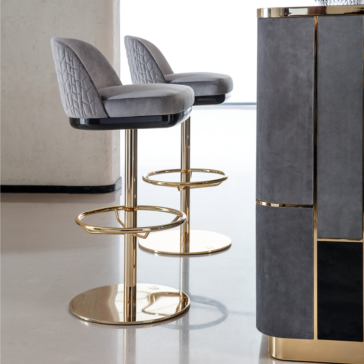Ardito Bar Chair