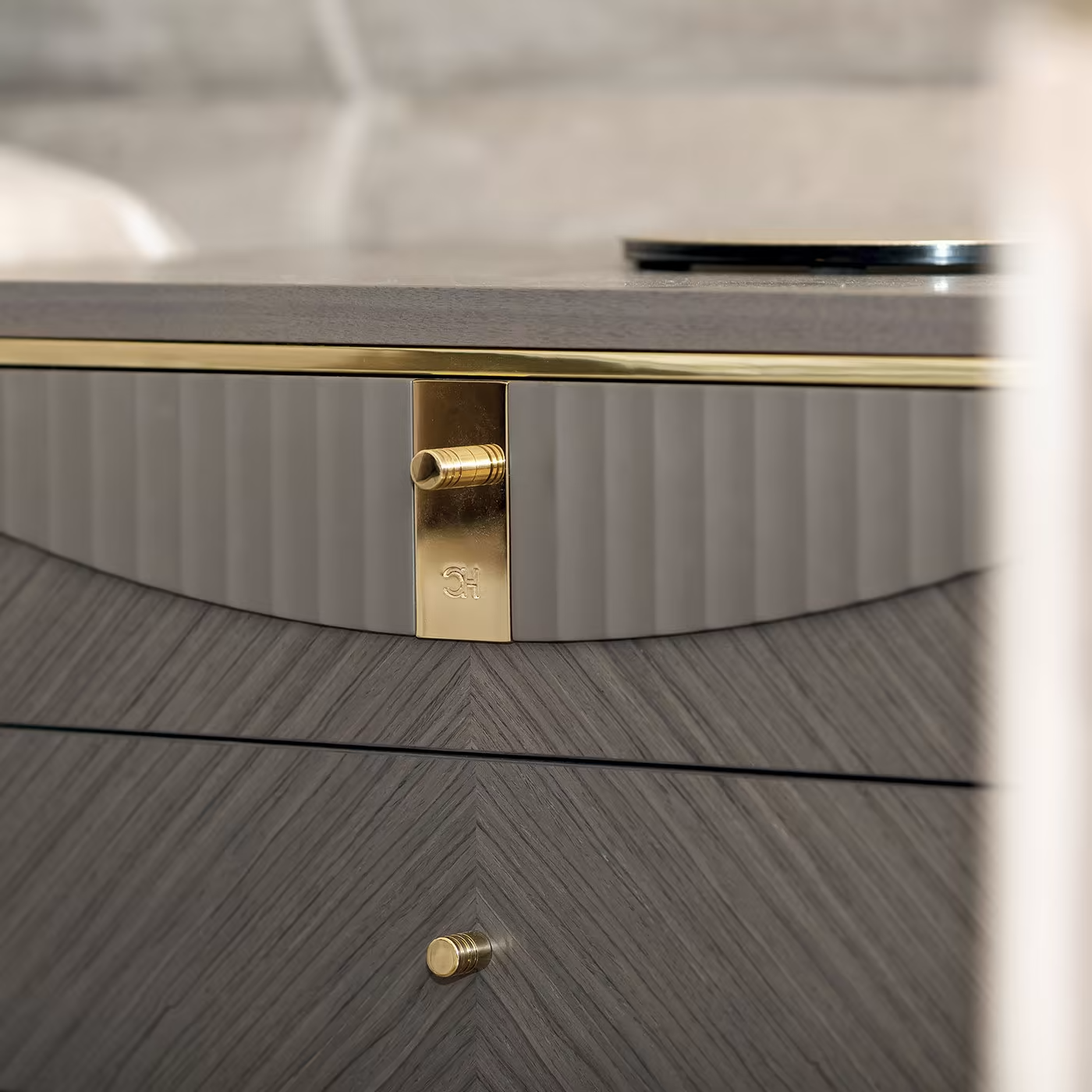 Montecarlo 2-drawer nightstand
