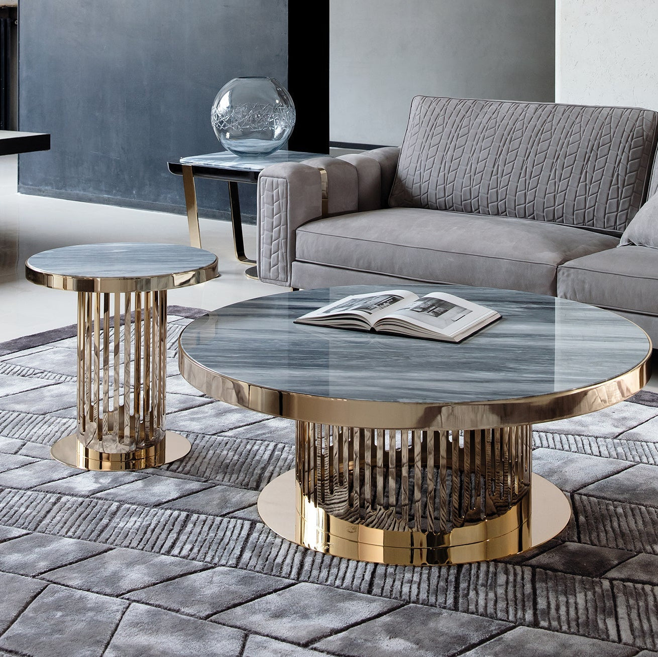 Alvora Table