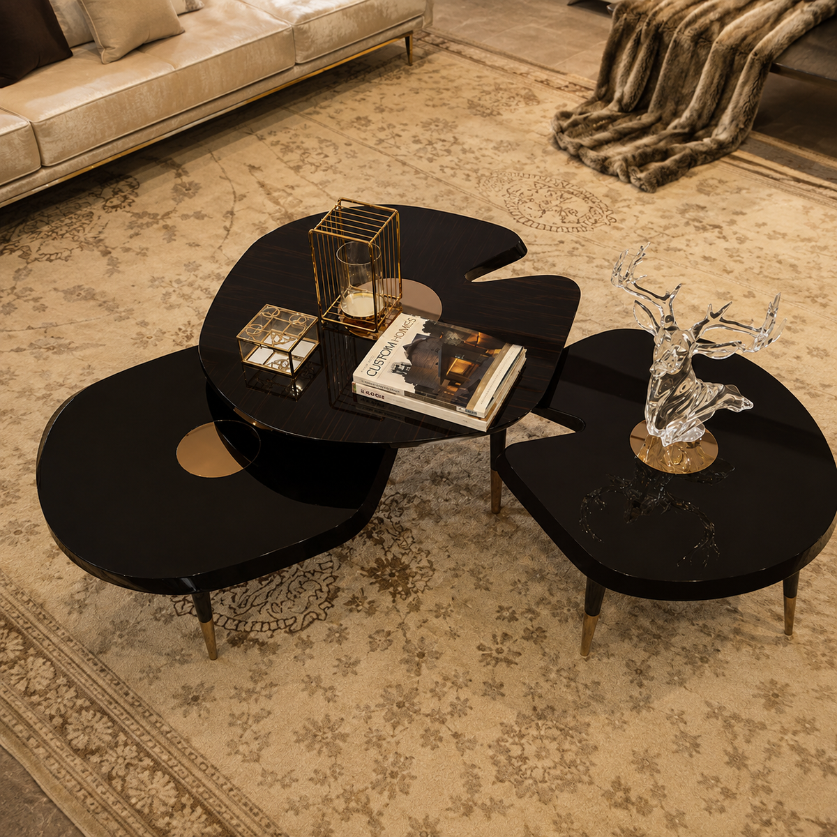 طقم طاولات هندسية عالية اللمعان