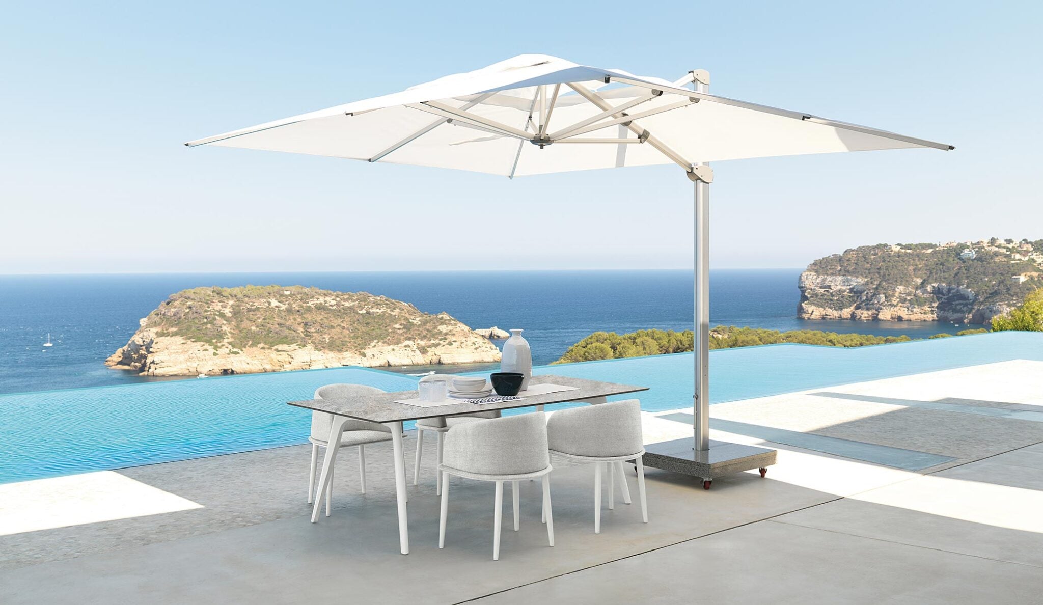 Cleo Soft Outdoor Dining Tables