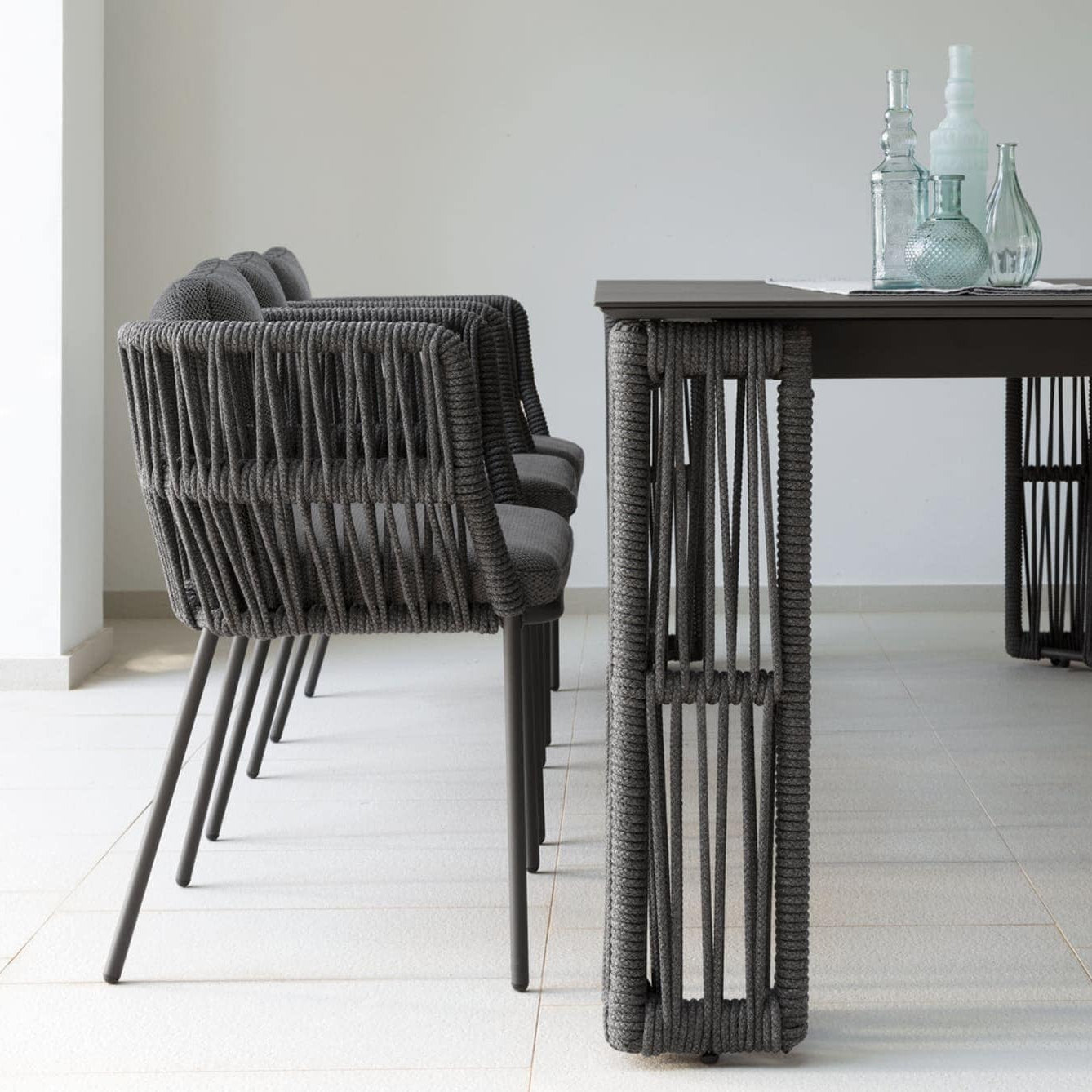 Cliff Luxury Armchair