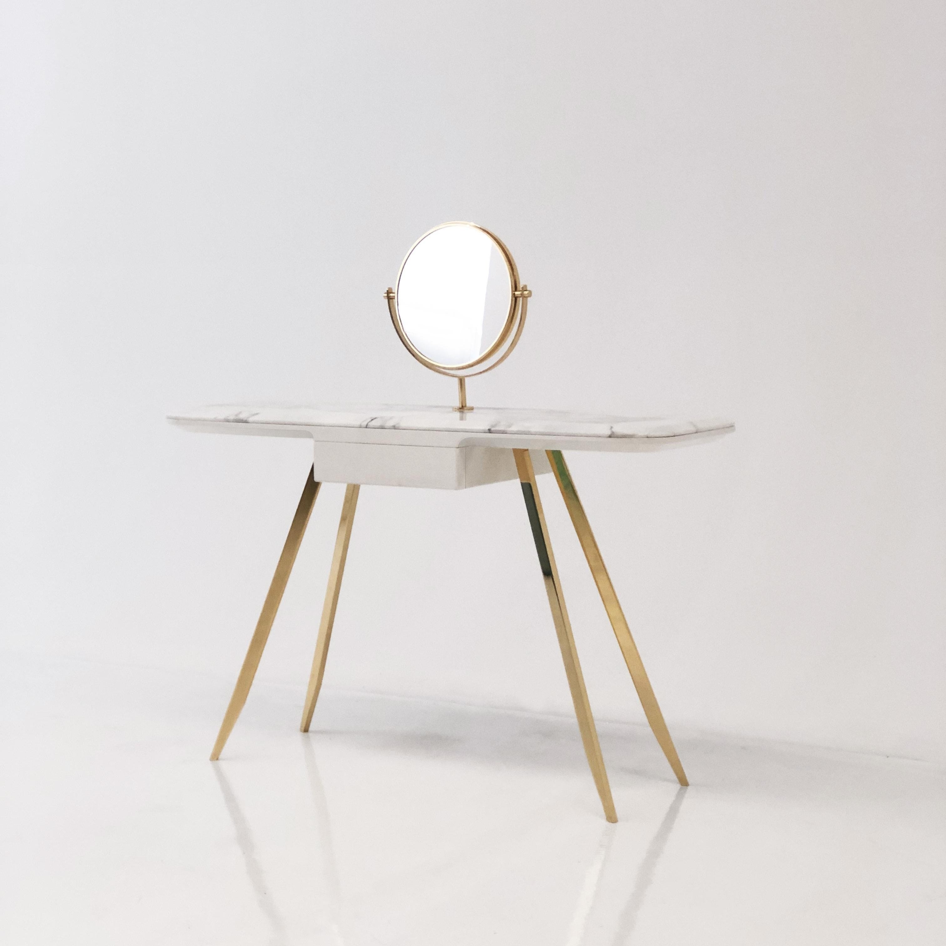 Edo vanity table