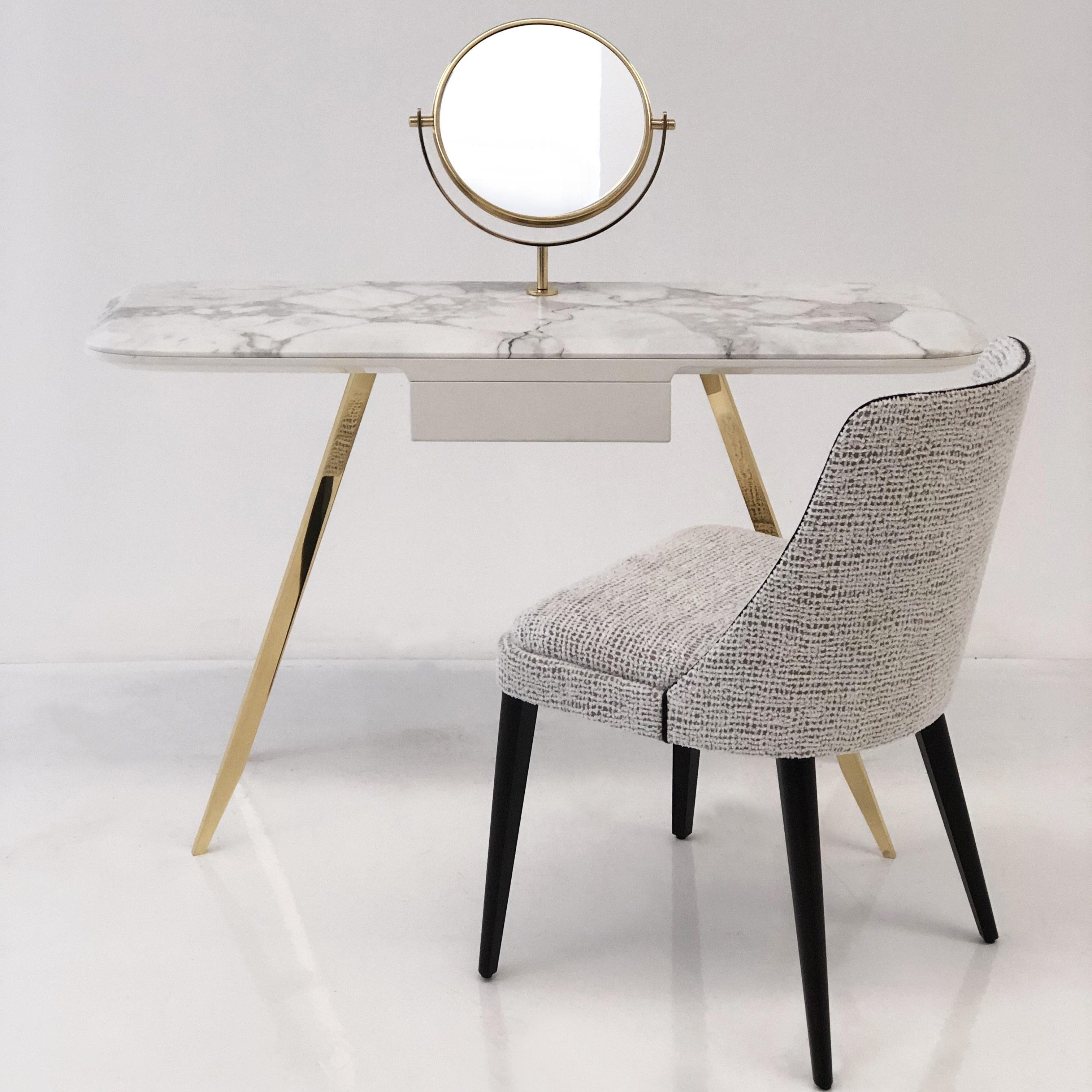 Edo vanity table