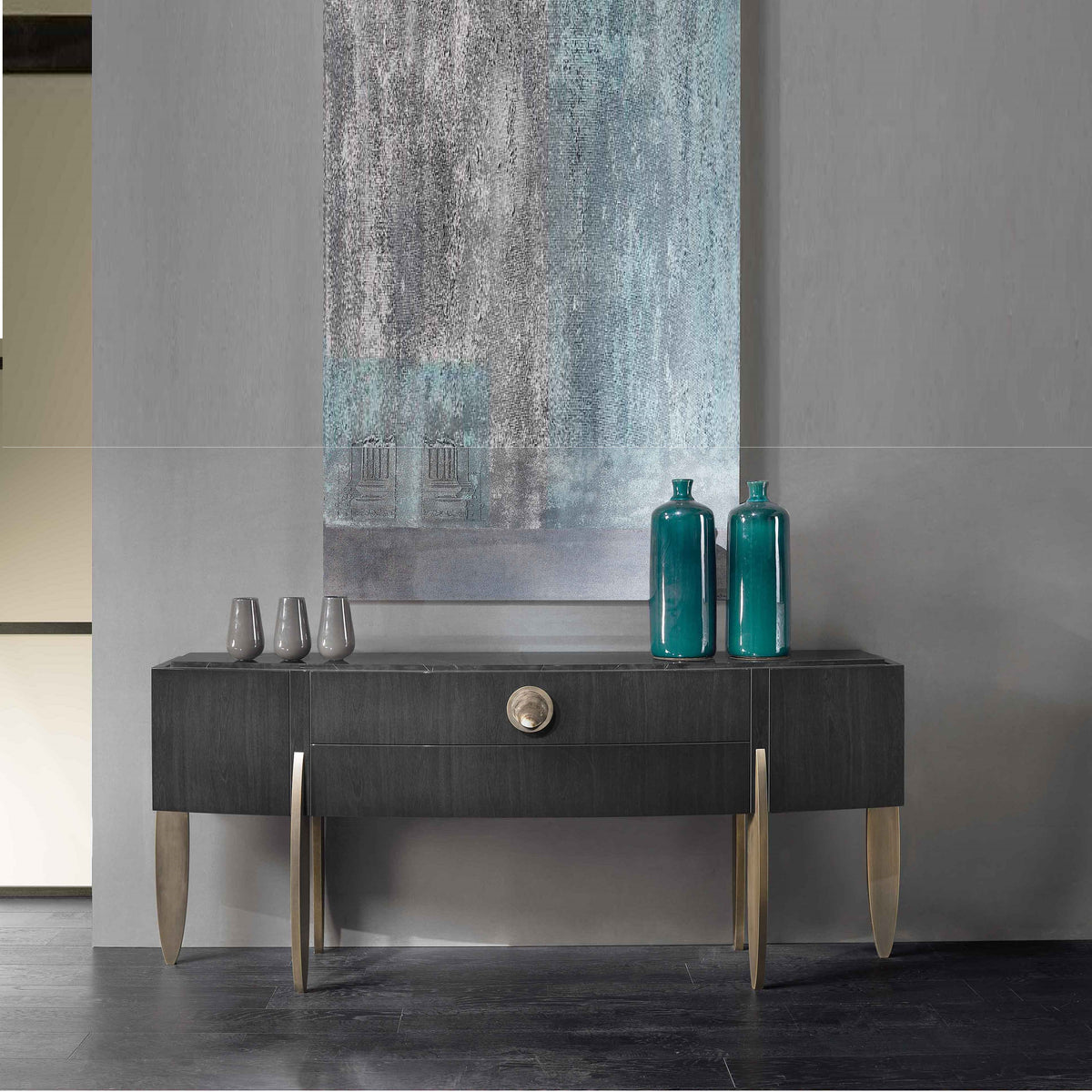 Loria Console
