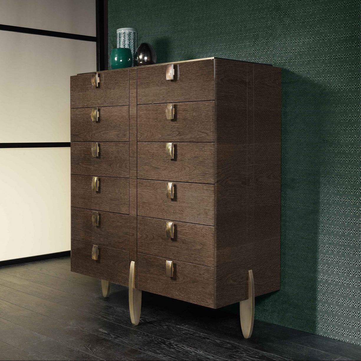 Solara Chest