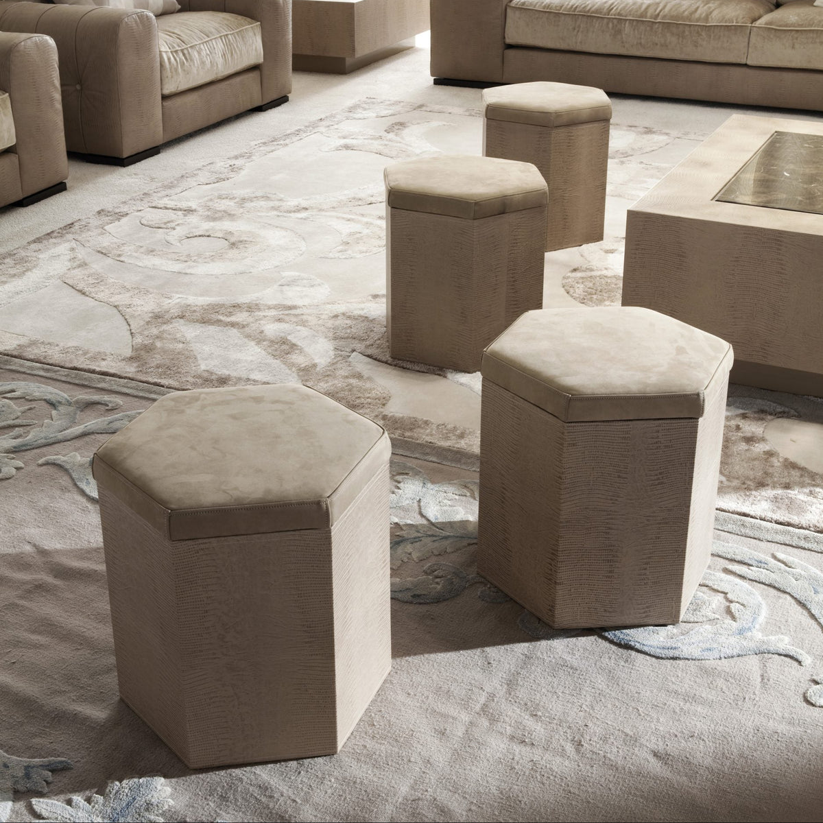 Orvia Pouf