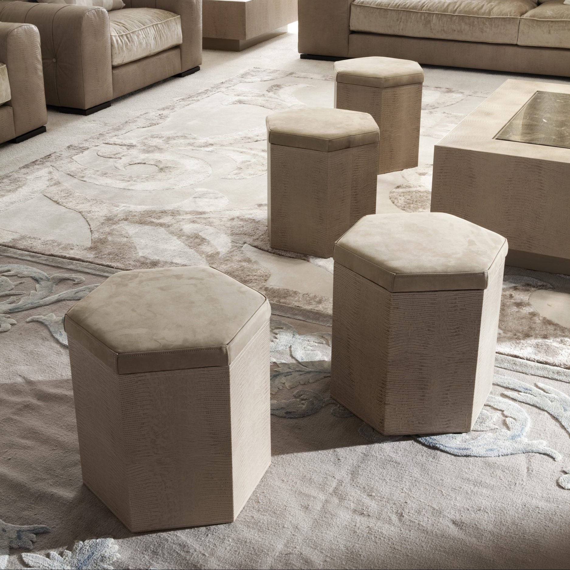 Orvia Pouf