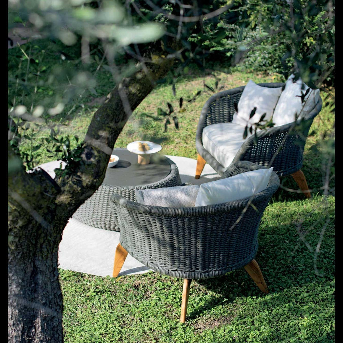Outdoor chairs by Ludo Poltrona