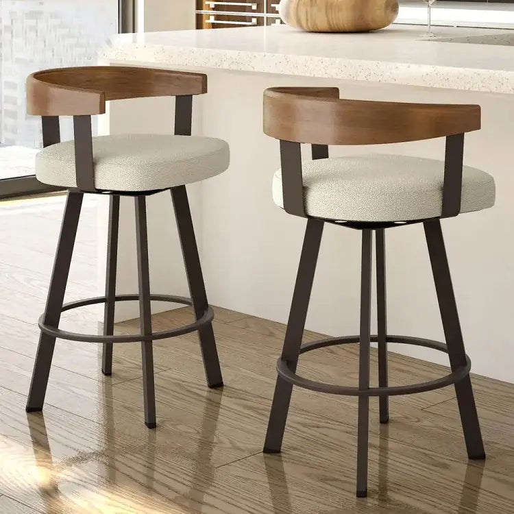 Bar chair with elegant and comfortable design