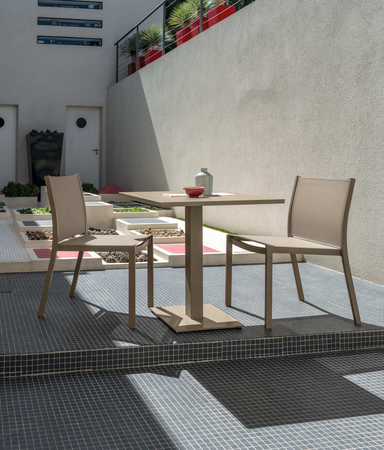 Mallorca outdoor dining tables