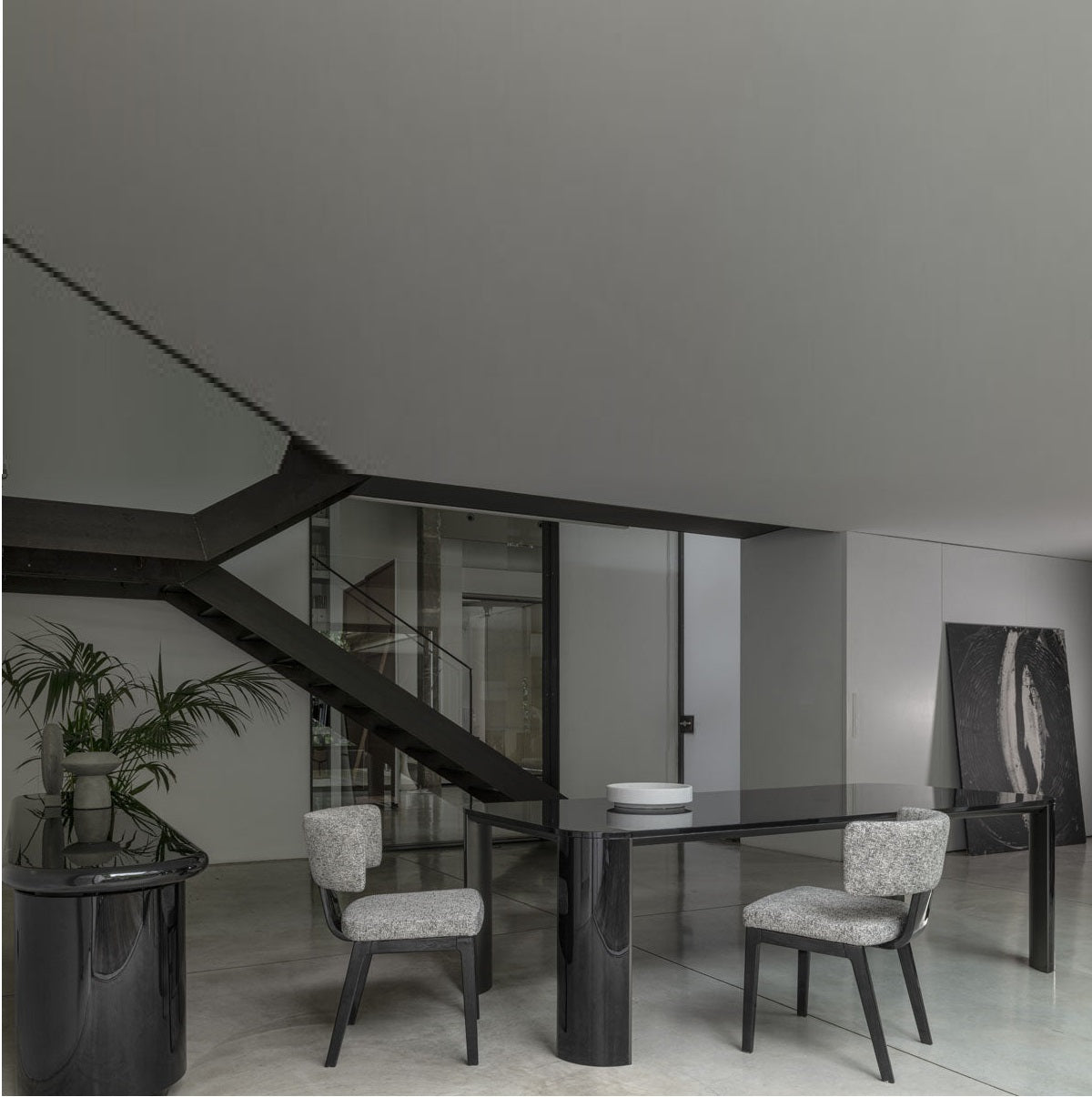 Solenne Chair