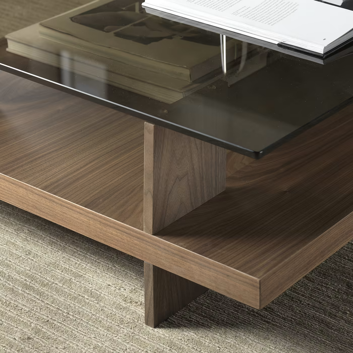 Corallo square coffee table