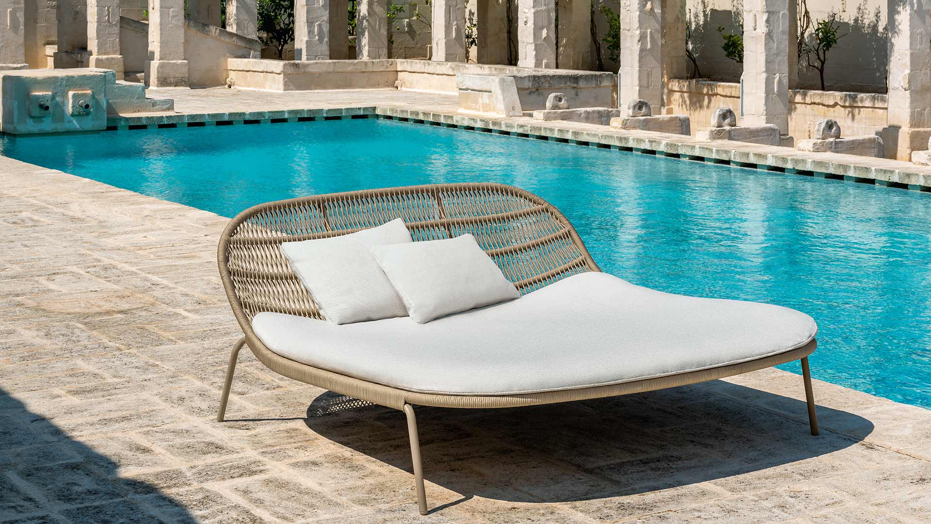Panama outdoor lounge chairs