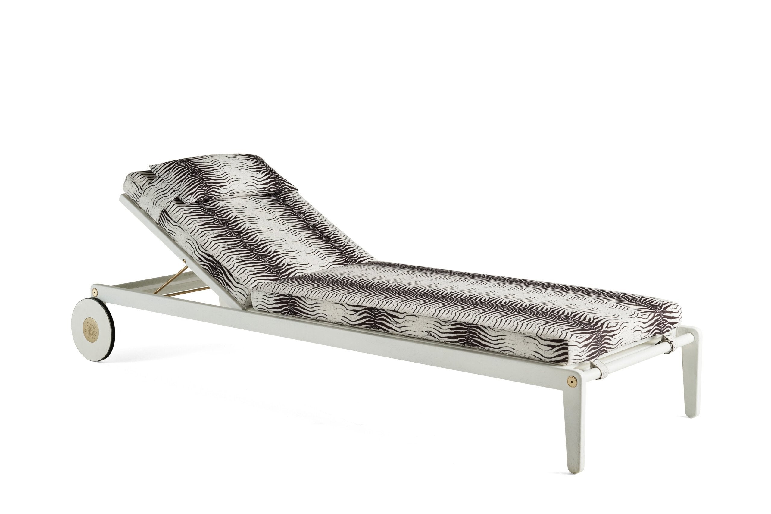 Elegant Outdoor Sunbed with Adjustable Backrest