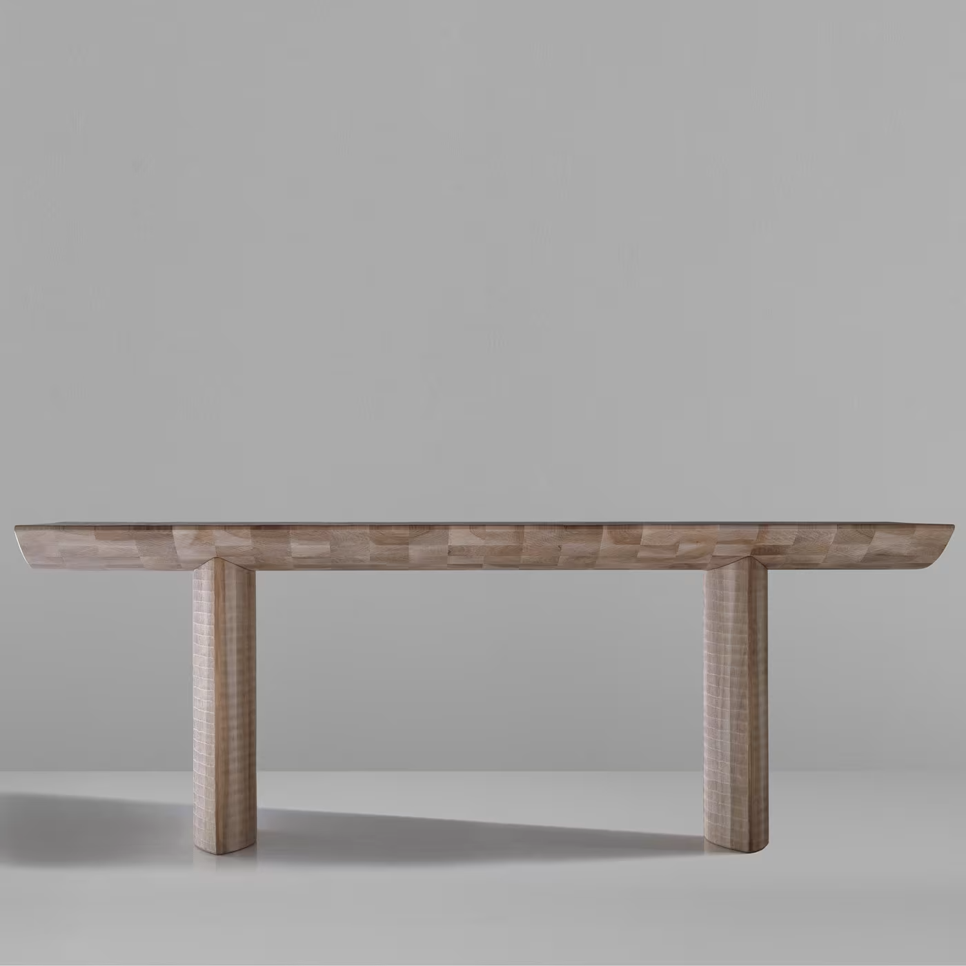 طاولة طعام بتصميم عصري 
