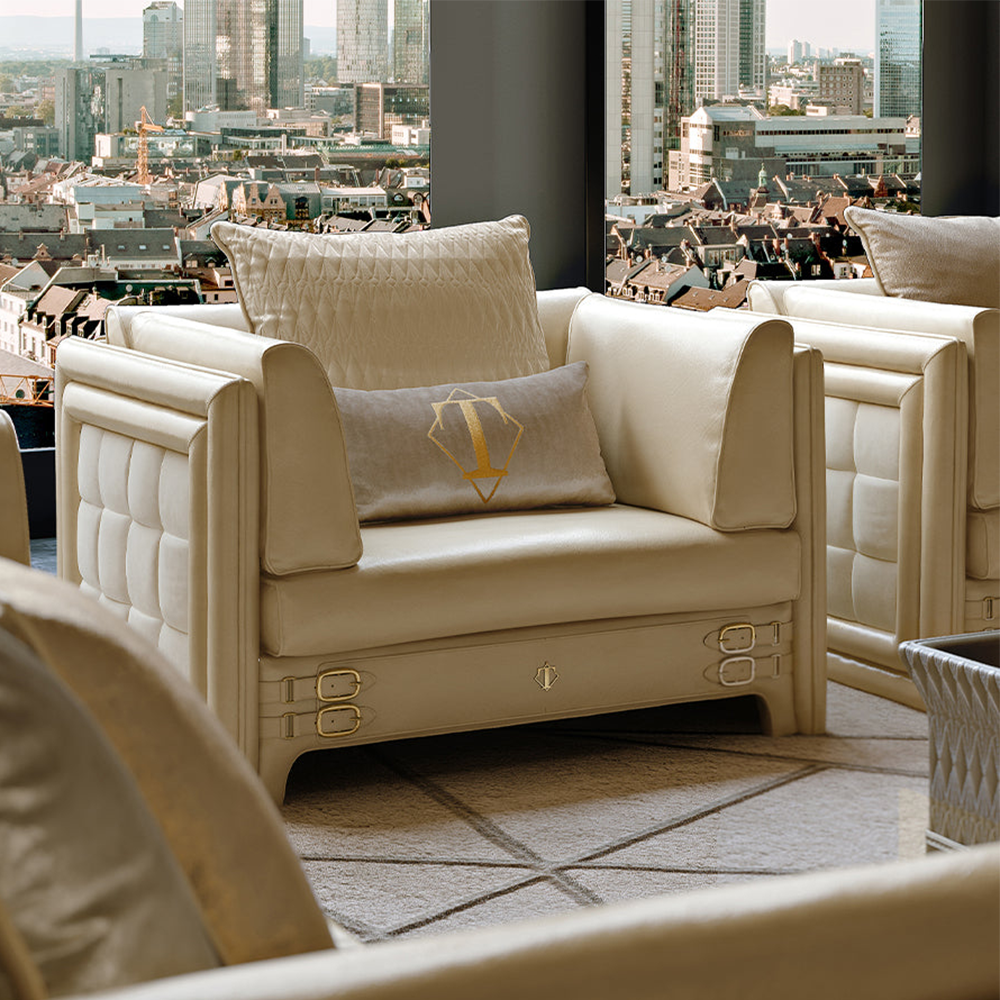 Valmont Royale armchair